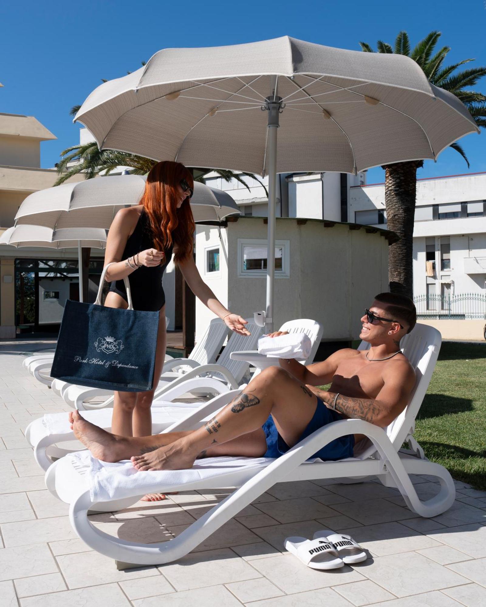 Park Hotel & Dependance Con Spiaggia Мартинсикуро Экстерьер фото